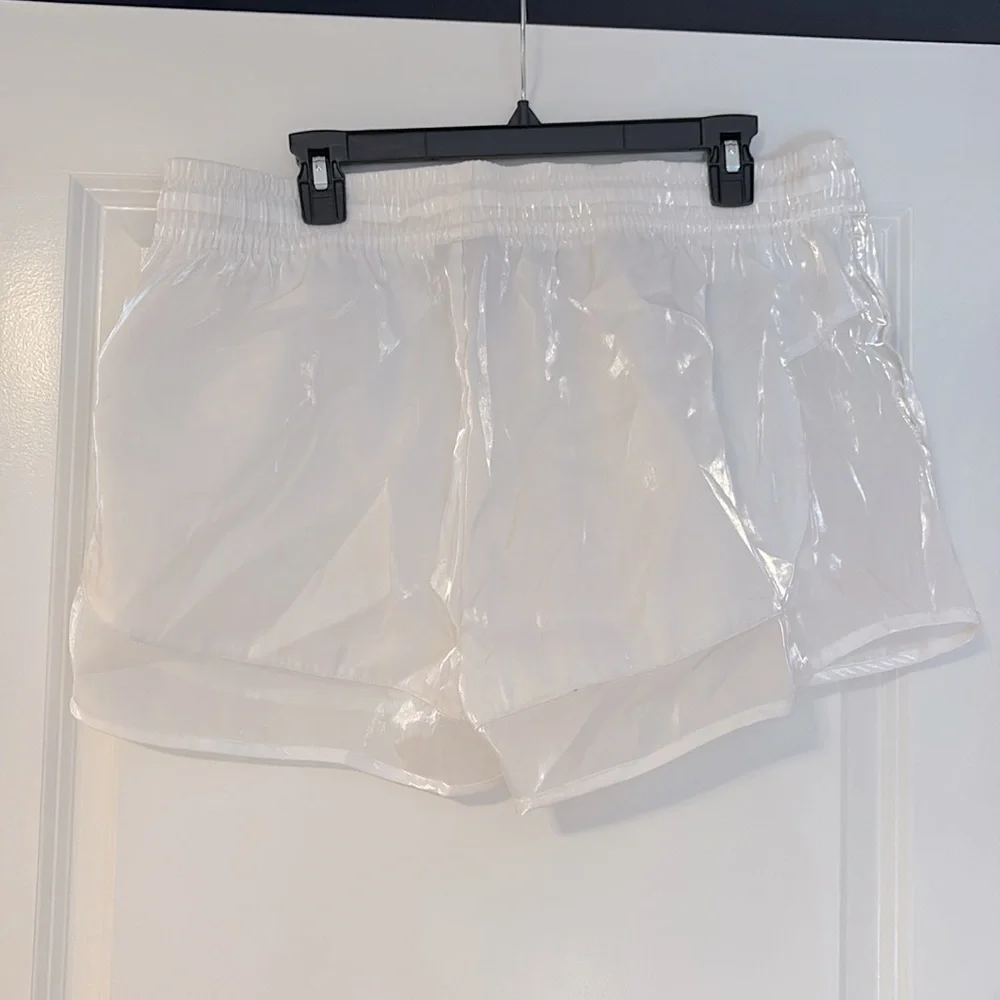 Nike Shorts - Picture 5 of 7